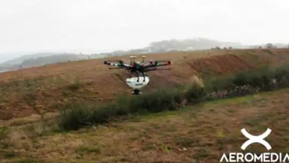 AEROMEDIA PRESENTA SU DRON CON DISPOSITIVO SIEMBRA